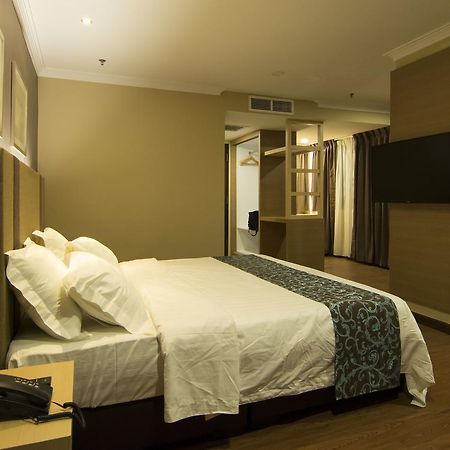 Hotel Anika Keluang Eksteriør bilde
